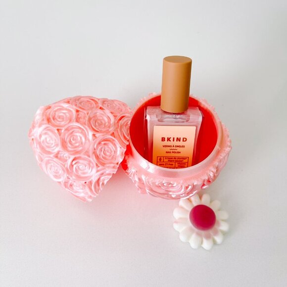 Rose-Covered Easter Eggs โ Handcrafted Party Favors, Spring Decor, Wedding Gifts - Picture 6 of 10